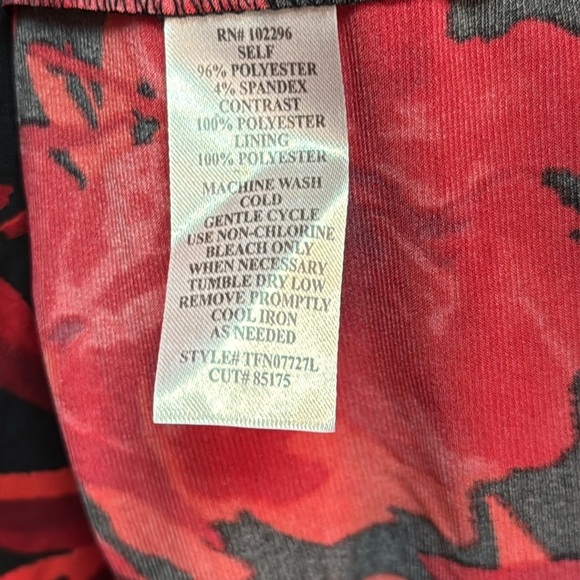 Women’s Connected Apparel, red and black dress sheer sleeves plus size 22W - Picture 5 of 6